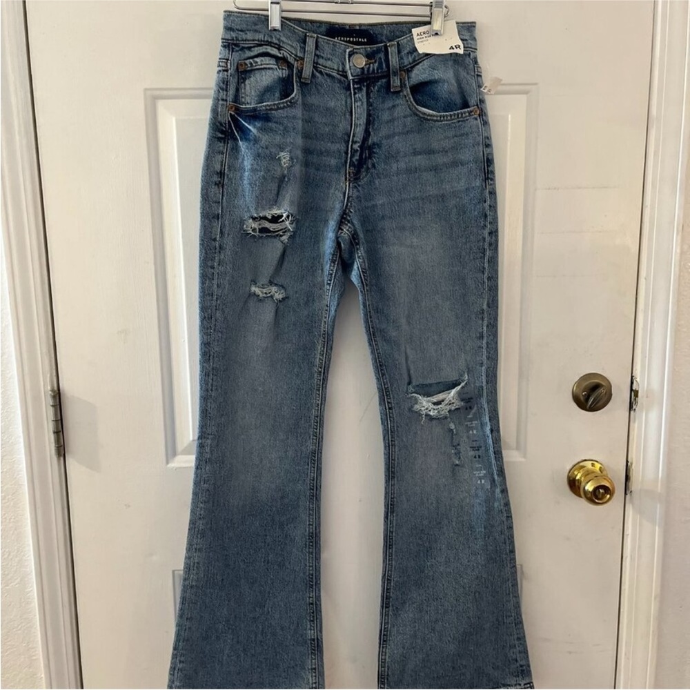 Aeropostale High-Rise Flare Sz 4R
Waist 14", Rise  10", Inseam  31",Length   40"